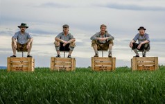 Alpin-Drums-Kisten Feld ohne.jpg